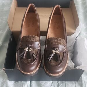 Naturalizer Dark Brown Tassel Loafers SIZE 8.5M